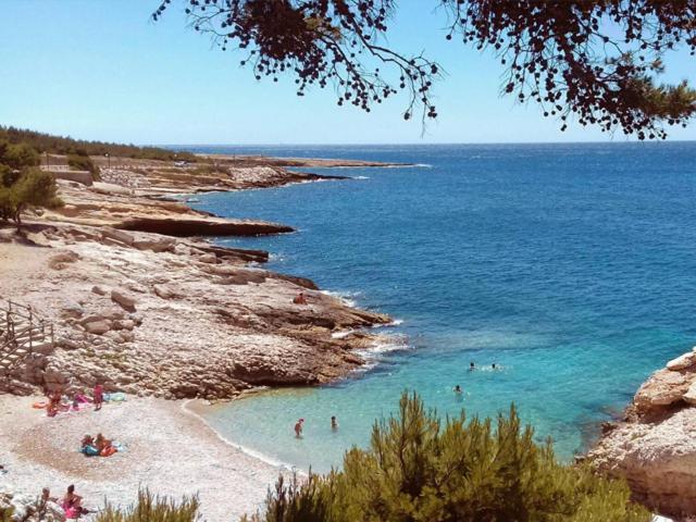 דירות מורייס Sous Le Soleil Des Alpilles מראה חיצוני תמונה